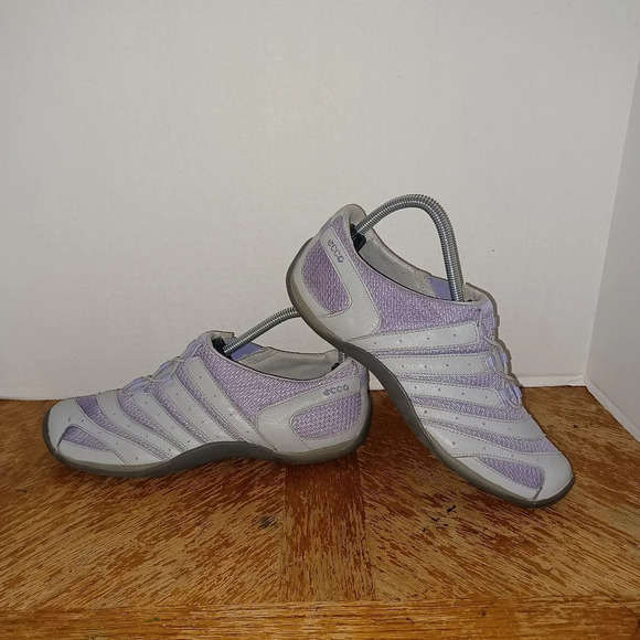 Ecco 600 Gray Slip On Sneakers womens size 9-9.5. Gently used in great shape see - Picture 1 of 9